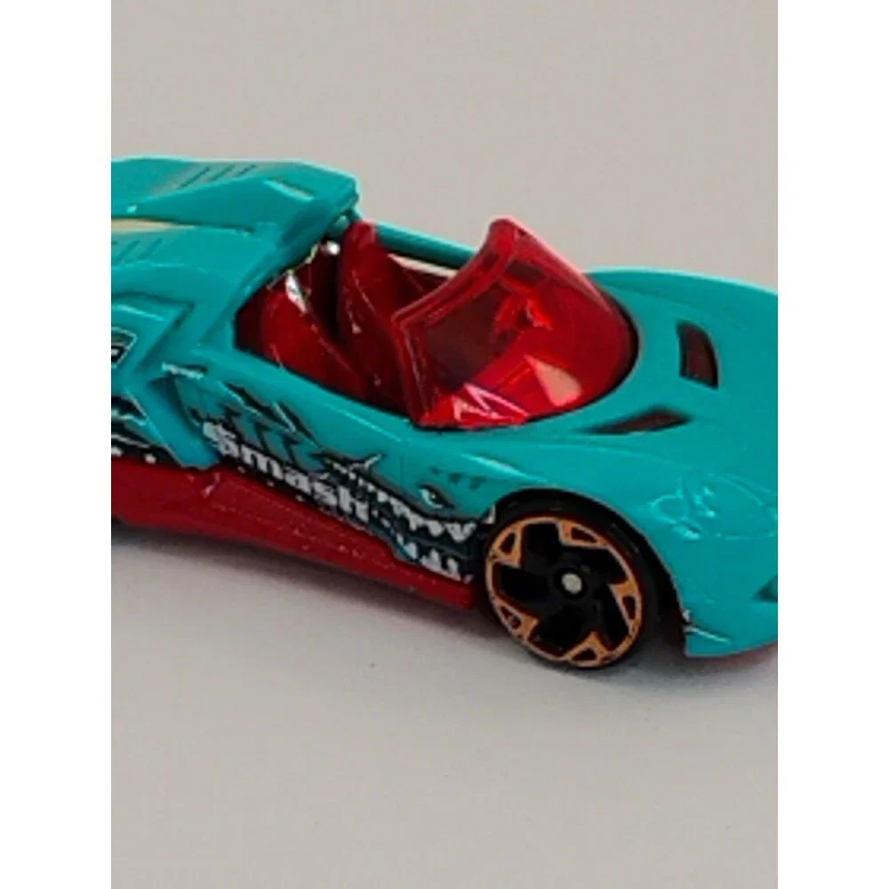 ZURU Metal Machines Diecast Car Toy Styles ZING teal Smash Shark